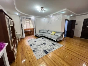 Фото 1 3-комн. квартира в Цум