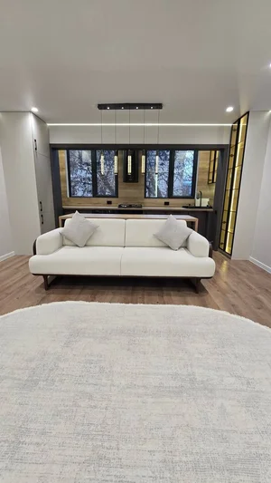 Фото 1 3-комн. квартира в Мирабадском районе