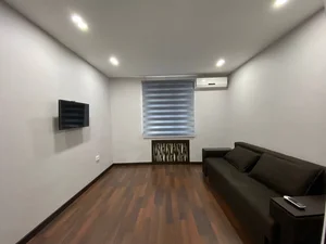 Фото 3 3-комн. квартира в ЦУМе