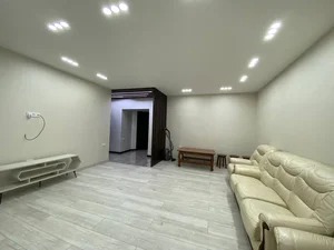 Фото 6 3-комн. квартира в ЦУМе