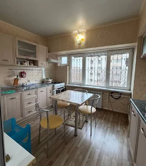 Фото 2 4-комн. квартира в Street 77