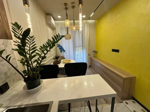 Фото 3 2-комн. квартира в ЦУМ, Чимкентская