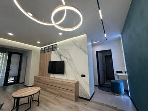 Фото 1 2-комн. квартира в ЦУМ, Чимкентская