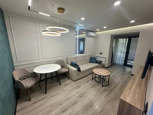 Фото 3 2-комн. квартира в ЦУМ, Чимкентская