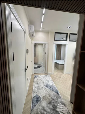 Фото 5 2-комн. квартира в City Tower Group