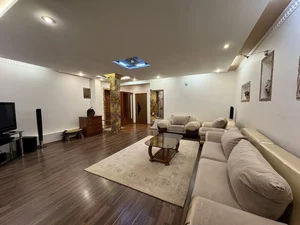 Фото 1 3-комн. квартира в Мирзо-Улугбекском районе