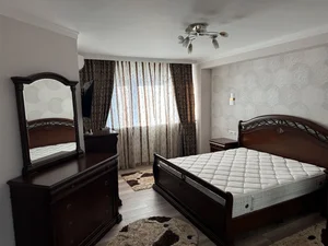 Фото 1 4-комн. квартира в Ойбек