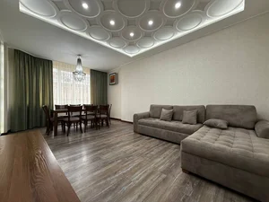 Фото 1 3-комн. квартира в Ц-5 квартале