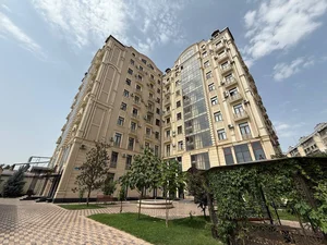 Фото 1 3-комн. квартира в MIRABAD PALACE