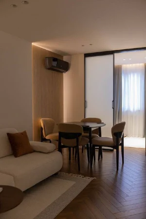 Фото 2 3-комн. квартира в Новомосковская улице