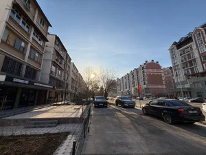 Фото 1 3-комн. квартира в Мирабадском районе