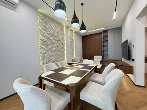 Фото 2 2-комн. квартира в Мирабадском районе