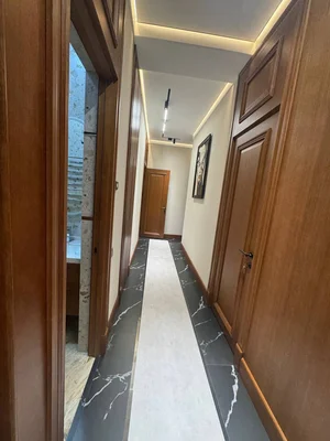 Фото 3 3-комн. квартира в Mirabad Avenue