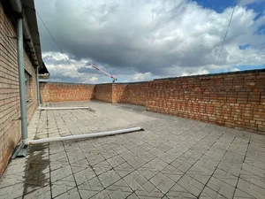 Фото 8 12-комн. квартира в Мирабаде