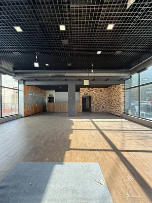 Фото 1 Коммерческое помещение в Мирабадском районе