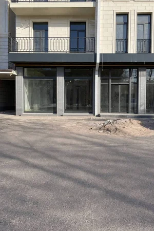 Фото 1 Коммерческое помещение в новостройке в Яккасарайском районе