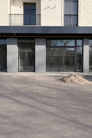 Фото 1 Коммерческое помещение в новостройке в Яккасарайском районе