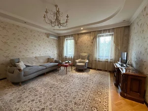 Фото 3 3-комн. квартира в Мирабадском районе