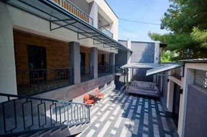 Фото 8 10-комн. квартира в Транспортный университет