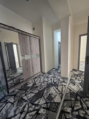 Фото 3 2-комн. квартира в Метро 5-бекат