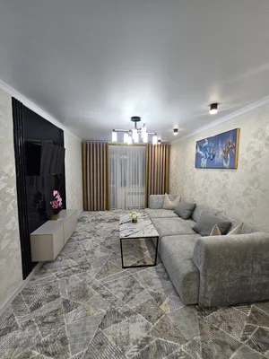 Фото 1 2-комн. квартира в НПРОТИВ 44 ШКОЛА