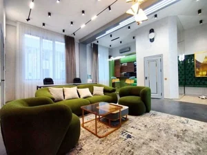 Фото 1 3-комн. офис в Рабочий Городок Малика