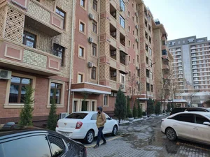 Фото 1 5-комн. квартира в Кушбеги Голден Хаус