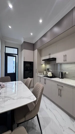 Фото 7 4-комн. квартира в ТРЦ High Town